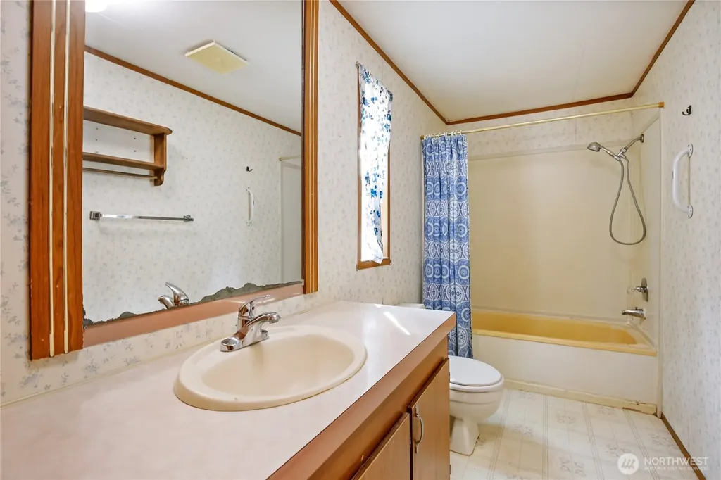 80 E Skookum Drive Shelton WA 98584