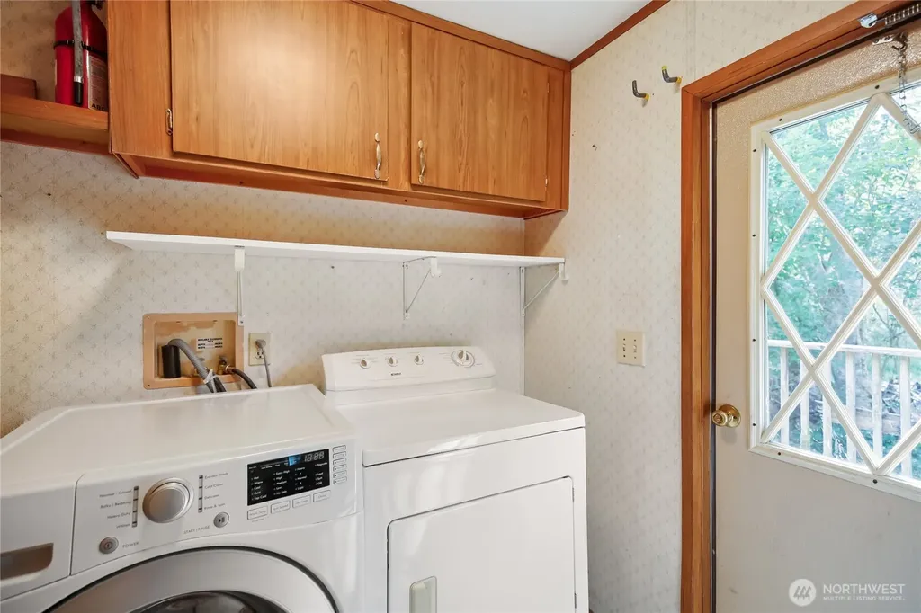 80 E Skookum Drive Shelton WA 98584
