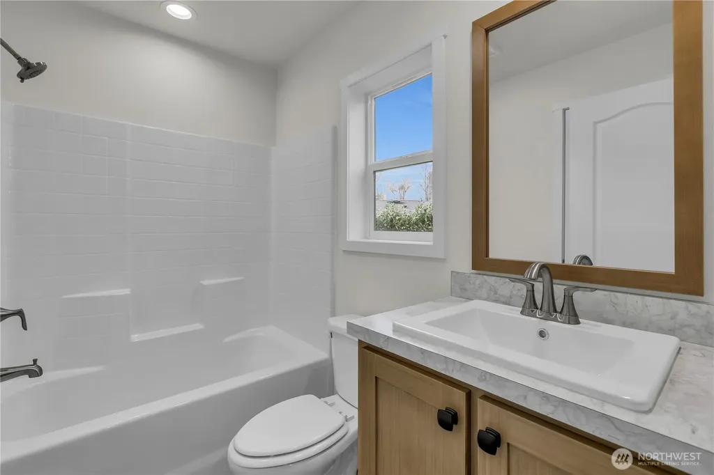18117 32nd Avenue S Seatac WA 98188