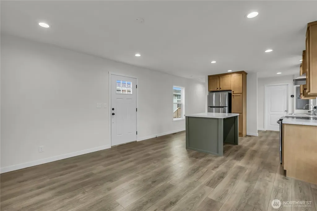 18117 32nd Avenue S Seatac WA 98188