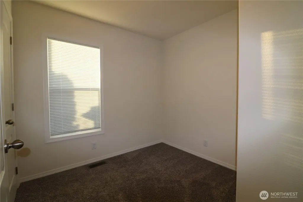 3255 S 181st Street Seatac WA 98188