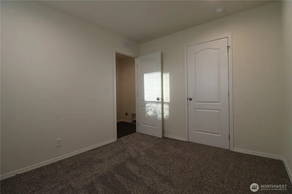 3255 S 181st Street Seatac WA 98188