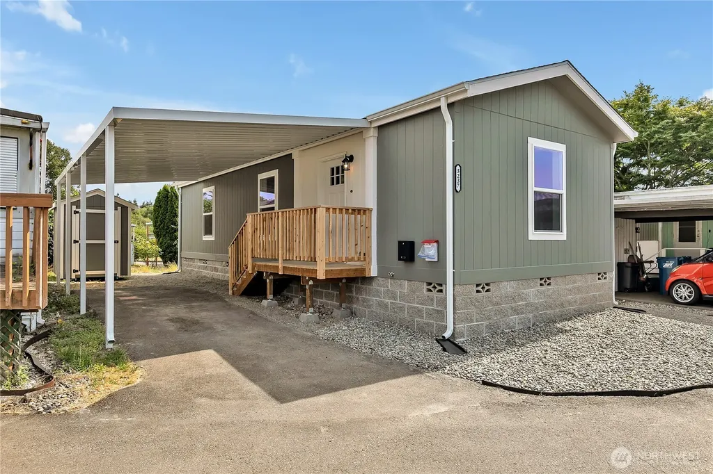 3237 S 182nd Place Seatac WA 98188