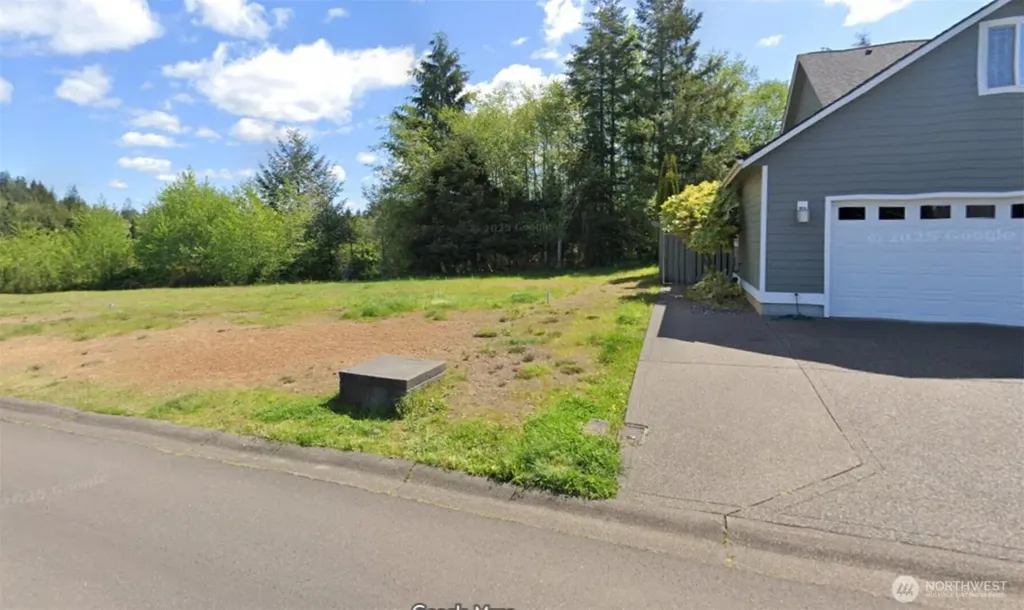 1412 Grays Pointe Lane Aberdeen WA 98520