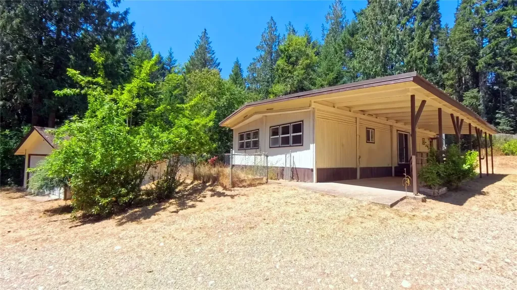 650 N Lake Cushman Road Hoodsport WA 98548
