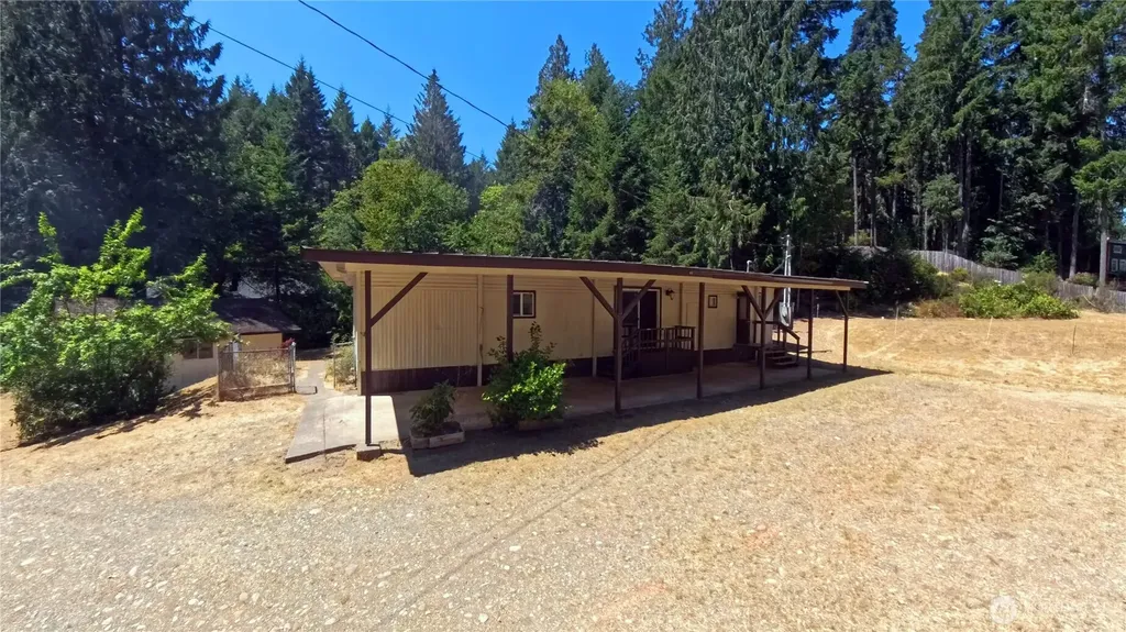 650 N Lake Cushman Road Hoodsport WA 98548