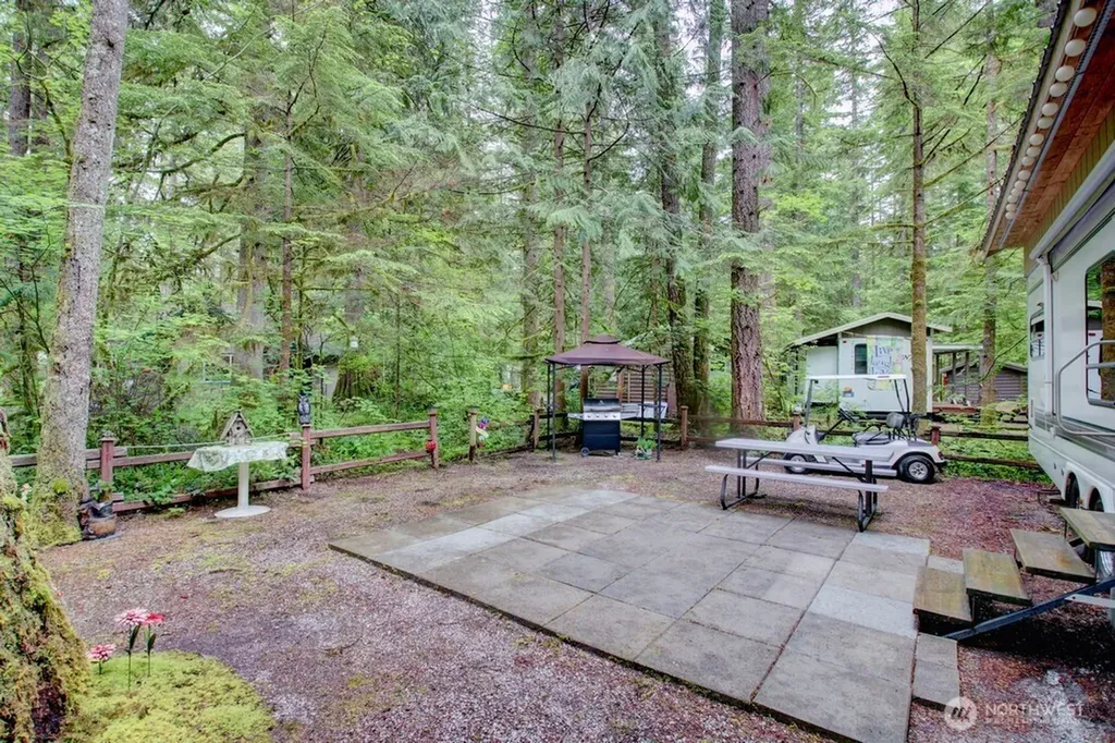 25 Goldrush Road Deming WA 98244