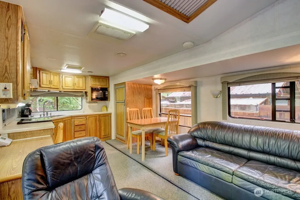 25 Goldrush Road Deming WA 98244