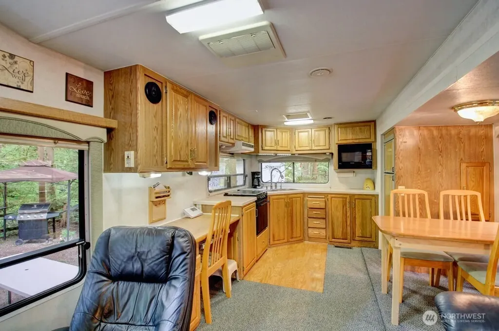 25 Goldrush Road Deming WA 98244