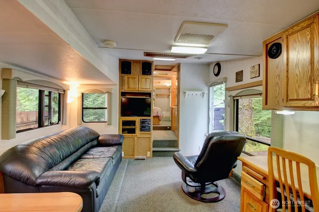 25 Goldrush Road Deming WA 98244