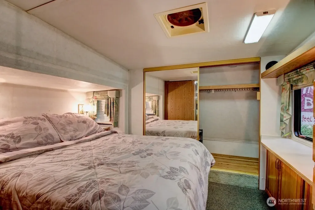 25 Goldrush Road Deming WA 98244