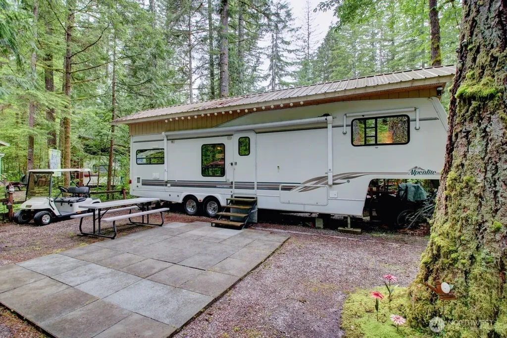 25 Goldrush Road Deming WA 98244