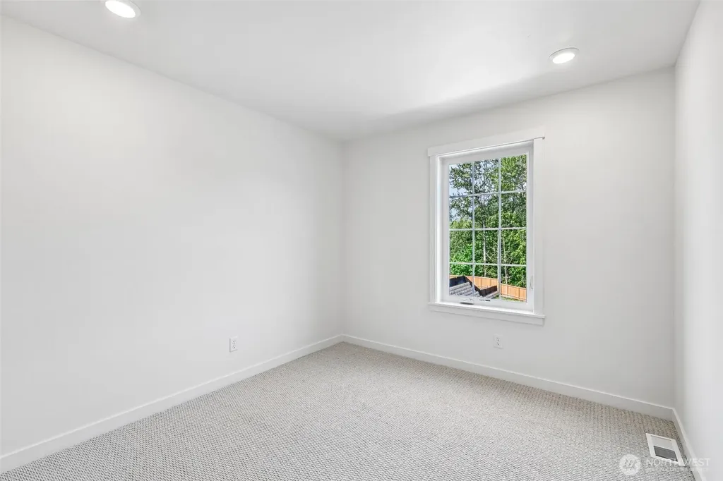 24319 13th Avenue SE Bothell WA 98021