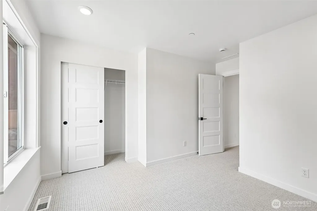 24319 13th Avenue SE Bothell WA 98021