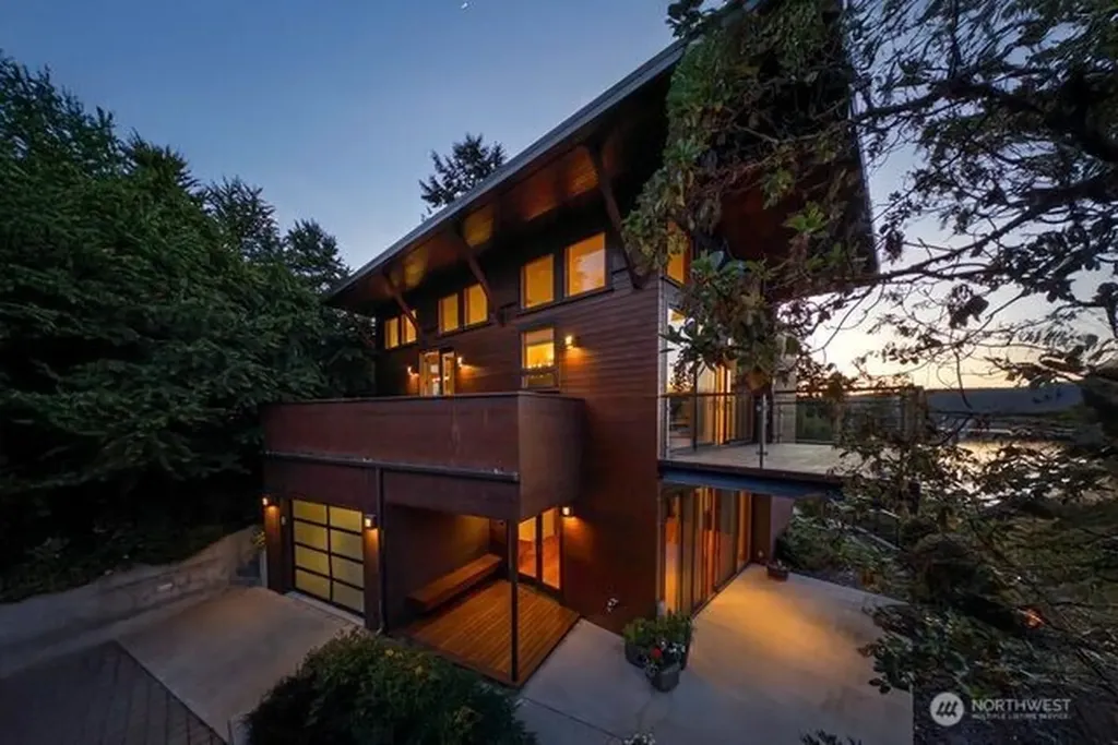 630 Harrison Street Friday Harbor WA 98250
