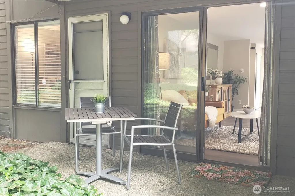 12200 100th Avenue NE Kirkland WA 98034