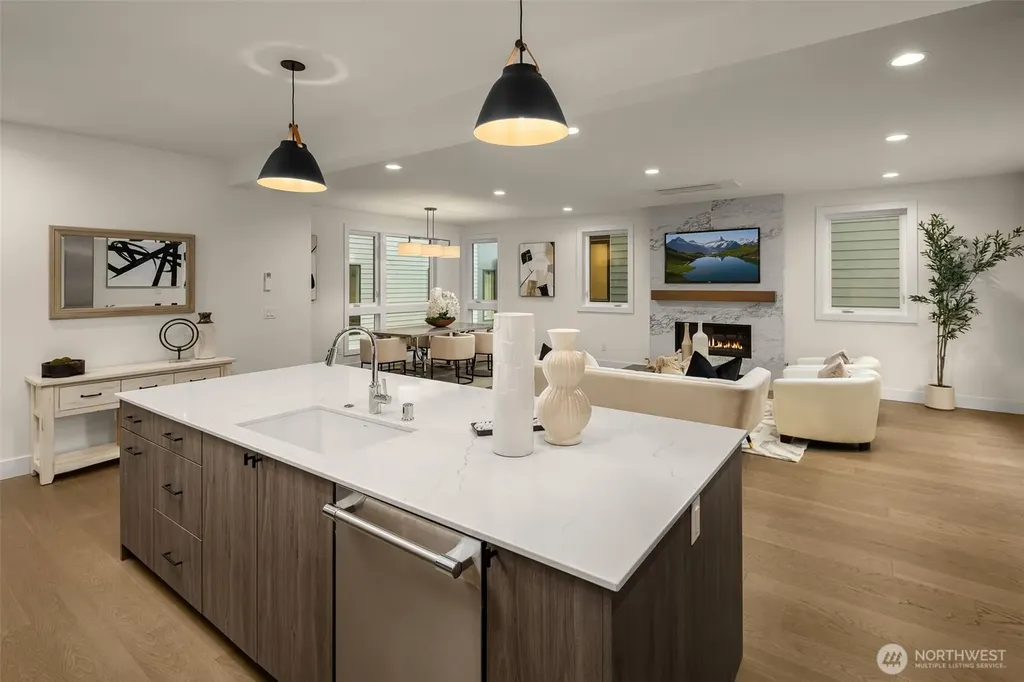 13324 132nd Avenue NE Kirkland WA 98034