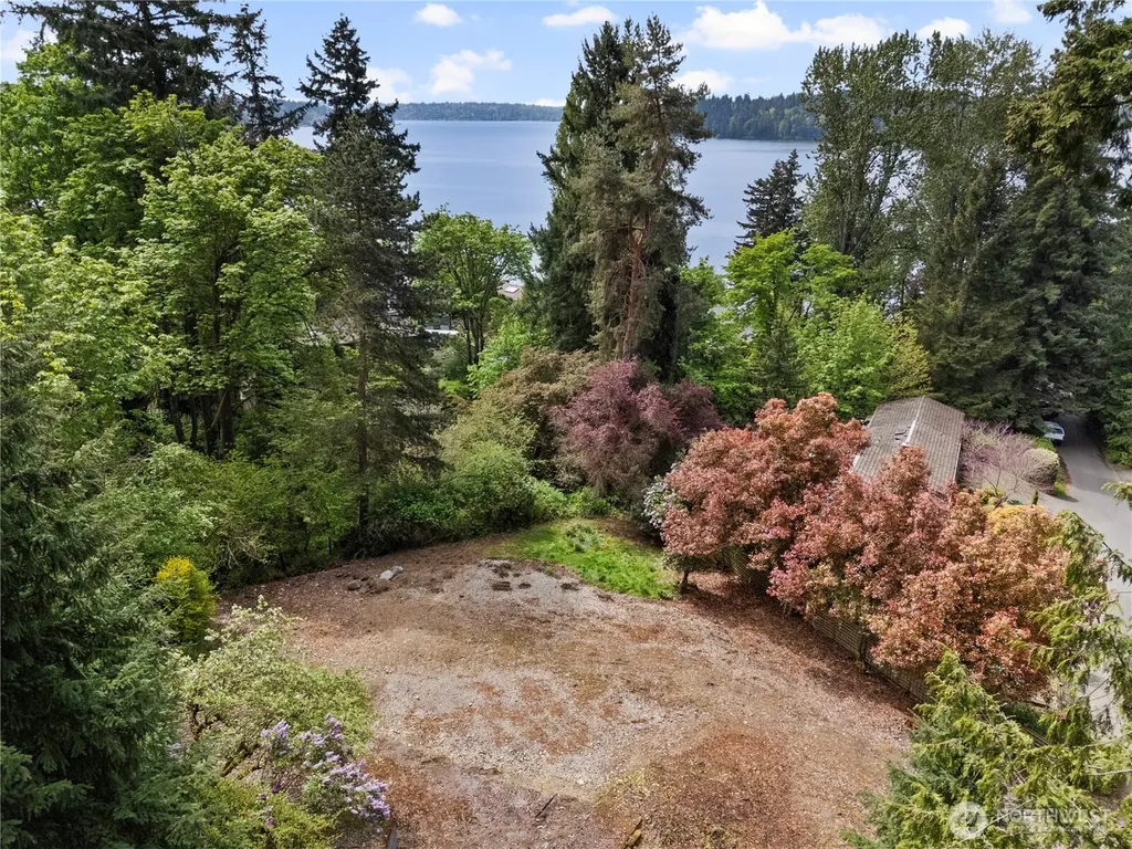 4150 Boulevard Place Mercer Island WA 98040