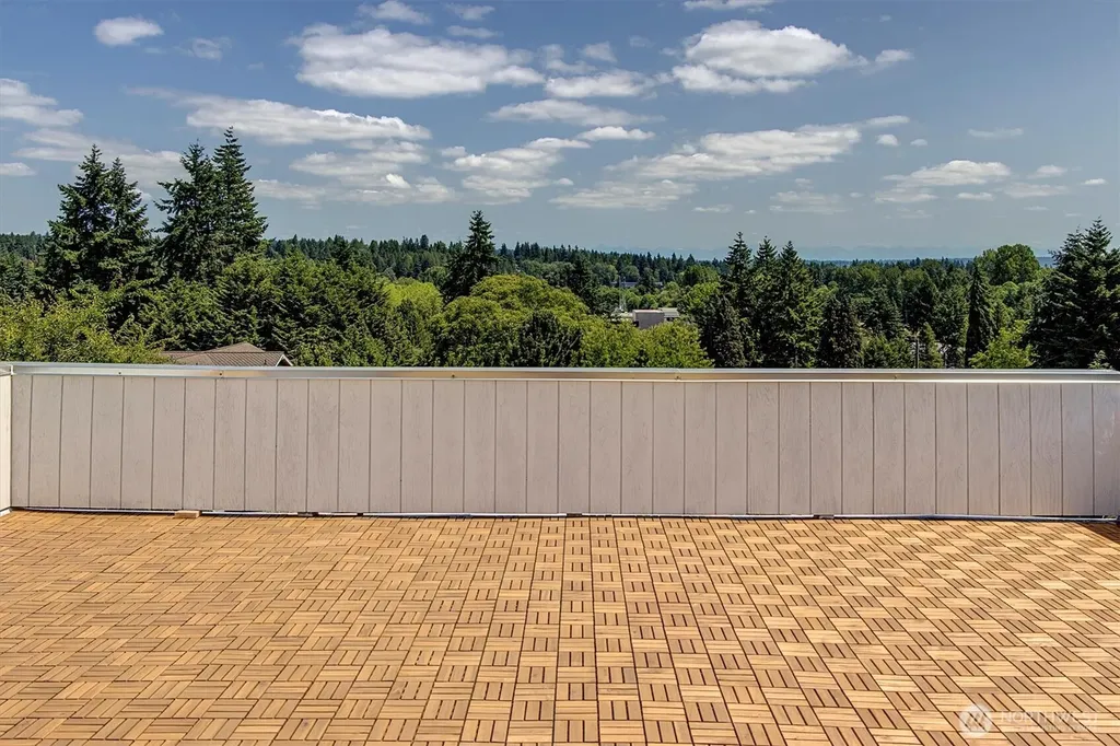 10722 Lake City Way NE Seattle WA 98125