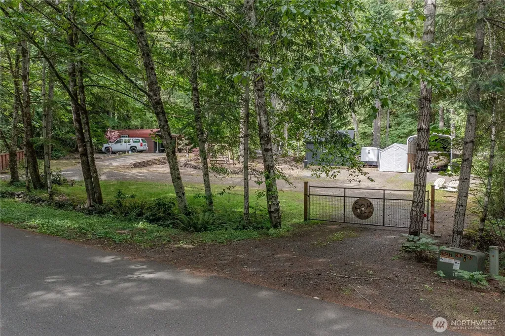 31 N Fawn Drive Hoodsport WA 98548