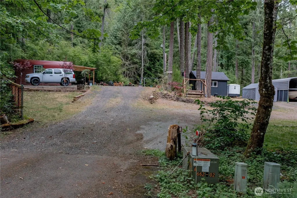 31 N Fawn Drive Hoodsport WA 98548