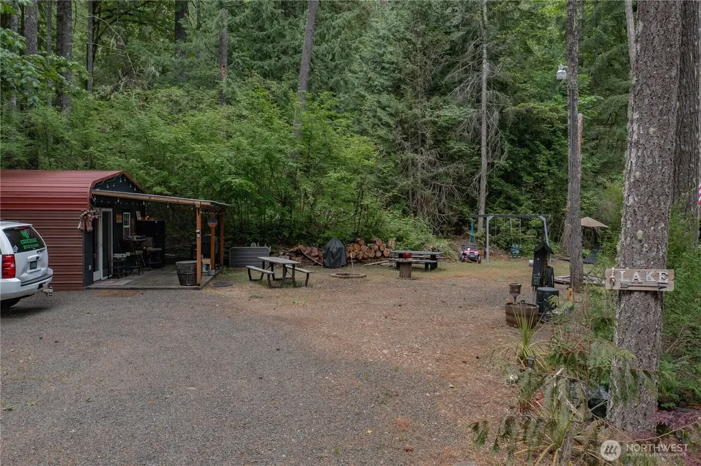 31 N Fawn Drive Hoodsport WA 98548