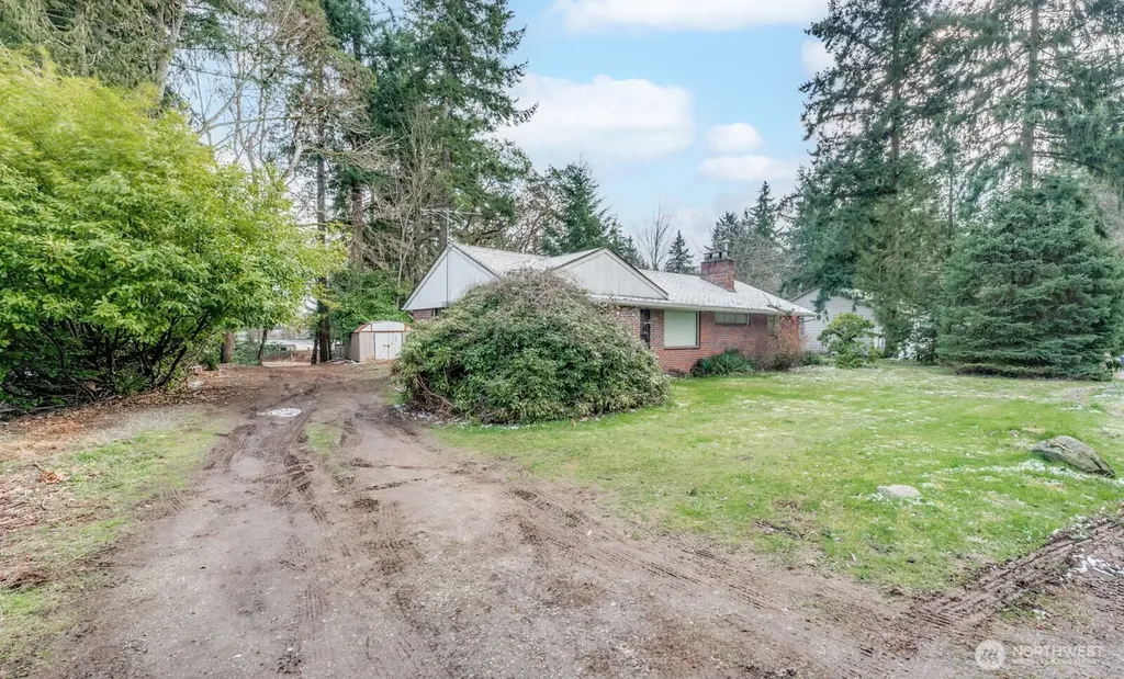 13020 1st Avenue NE Seattle WA 98125