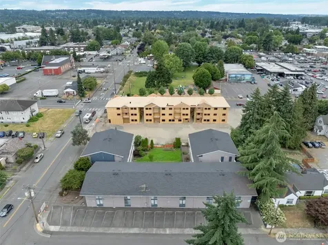 219 5th Avenue NE Puyallup WA 98372