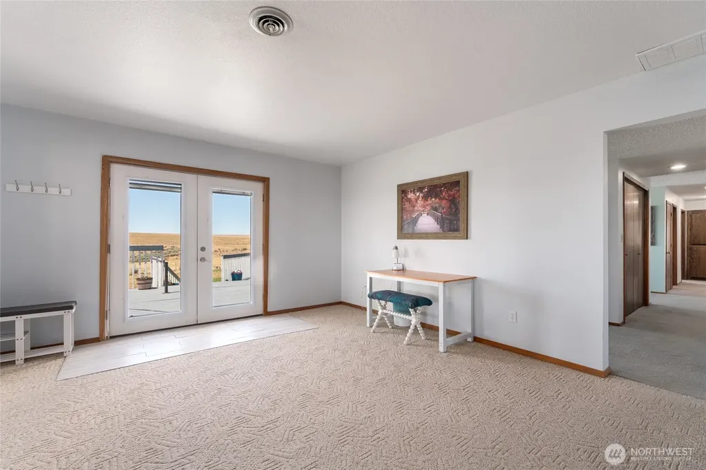 6397 Coyote Heights Road N Odessa WA 98159