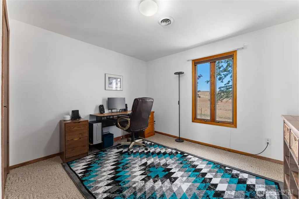 6397 Coyote Heights Road N Odessa WA 98159
