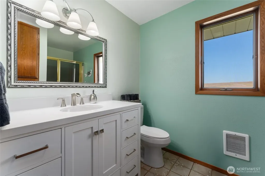 6397 Coyote Heights Road N Odessa WA 98159