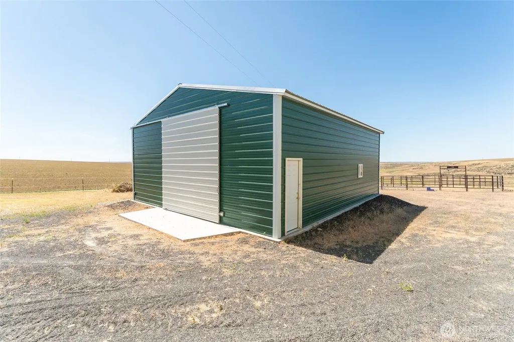 6397 Coyote Heights Road N Odessa WA 98159