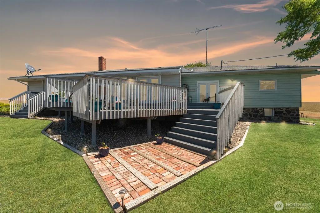 6397 Coyote Heights Road N Odessa WA 98159