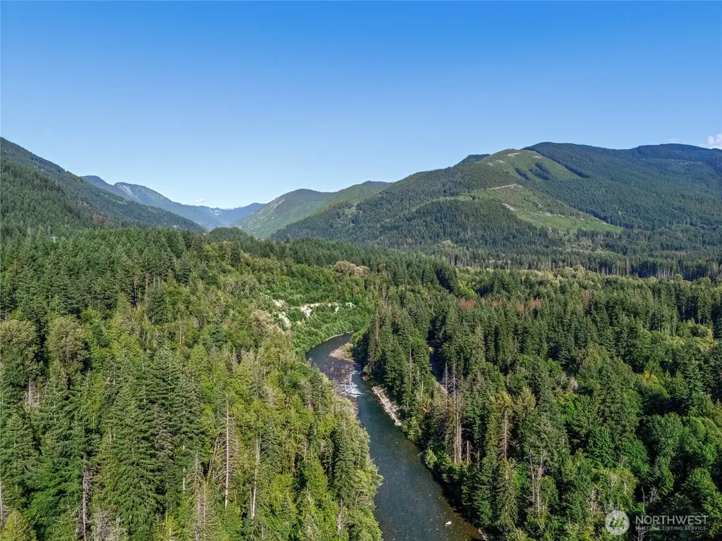 76011 NE 123rd Street Skykomish WA 98288
