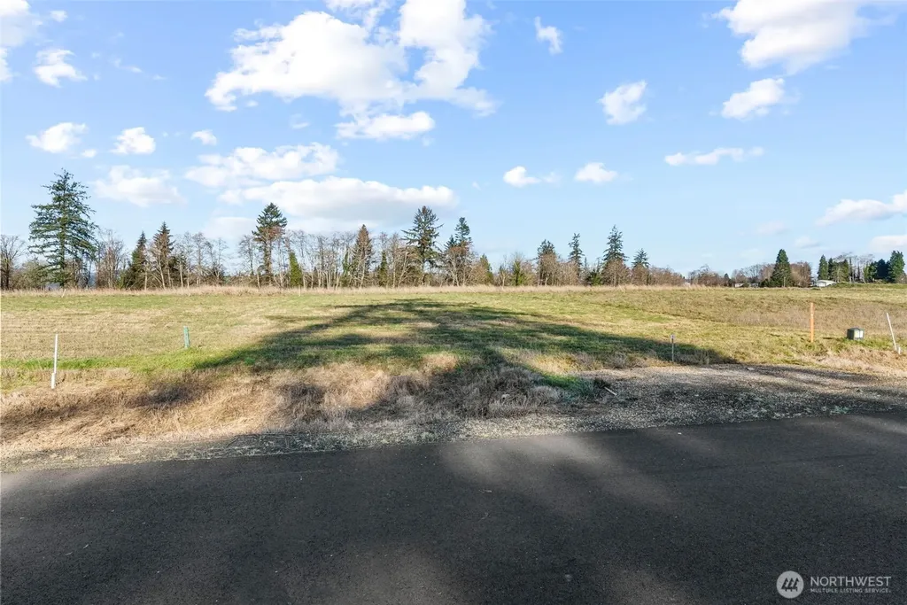 48 Sunnyfield Drive Cathlamet WA 98612