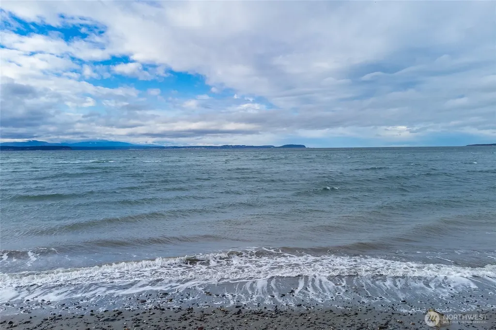 42 E Sycamore Drive Coupeville WA 98239