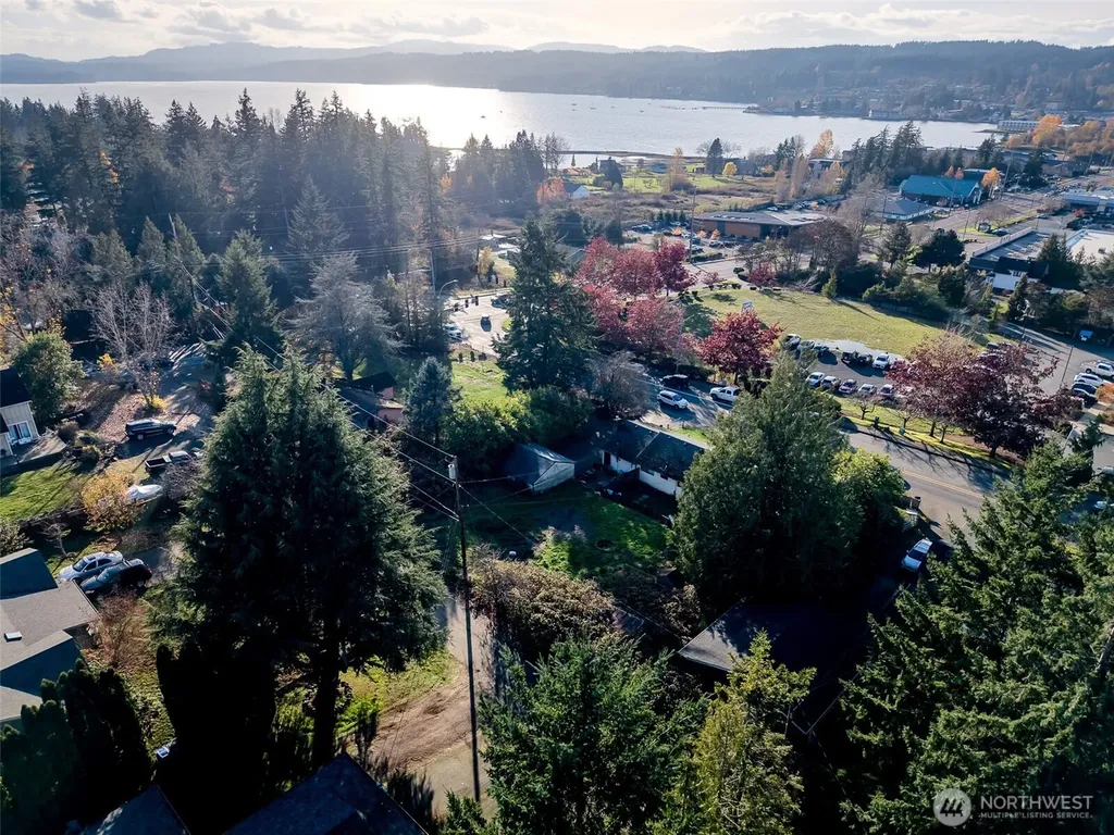 1998 NW Bucklin Hill Road Silverdale WA 98383
