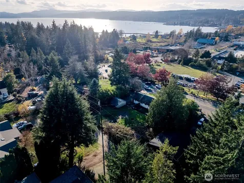 1998 NW Bucklin Hill Road Silverdale WA 98383