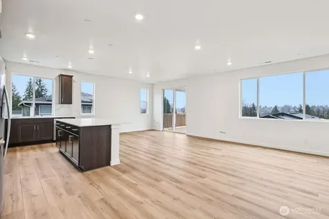 10304 6th Place SE Lake Stevens WA 98258