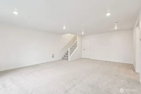 10304 6th Place SE Lake Stevens WA 98258