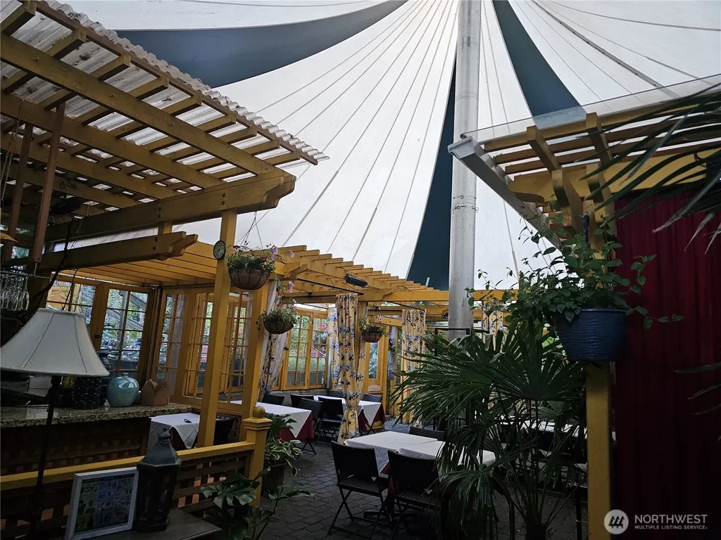 6415 32nd Avenue NW Seattle WA 98107