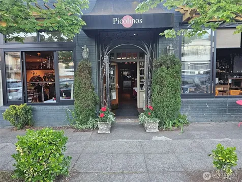 6415 32nd Avenue NW Seattle WA 98107