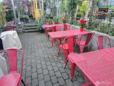 6415 32nd Avenue NW Seattle WA 98107