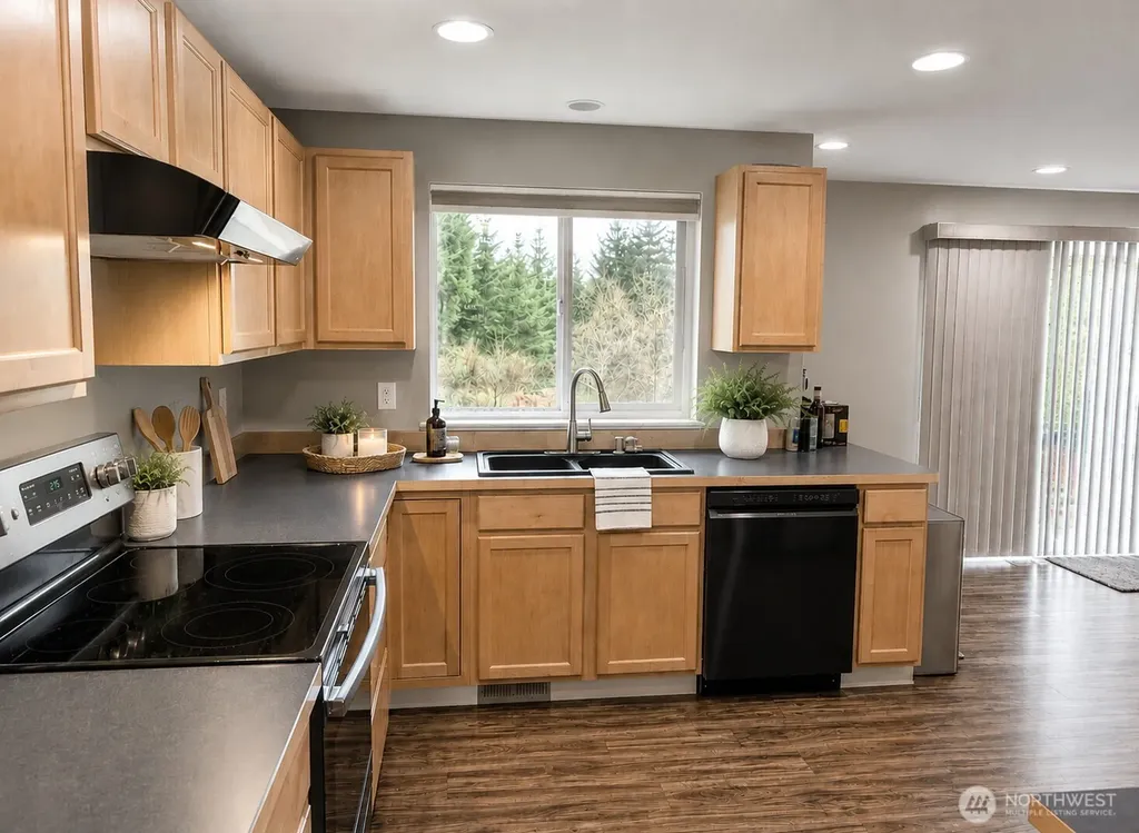 7531 152nd Lane SE Tenino WA 98589