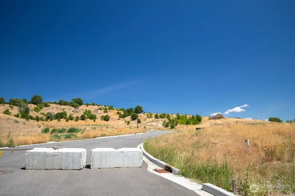 0 Lot 7 Ridgefield Way Wenatchee WA 98801