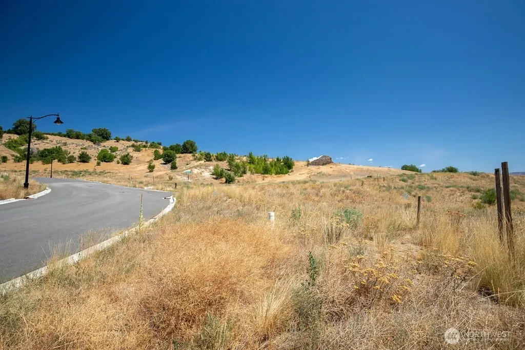 0 Lot 7 Ridgefield Way Wenatchee WA 98801