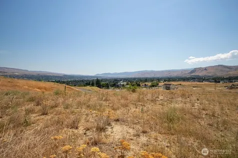 0 Lot 7 Ridgefield Way Wenatchee WA 98801