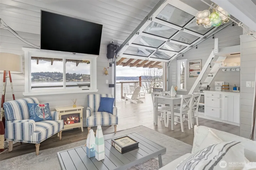733 Fox Drive Fox Island WA 98333