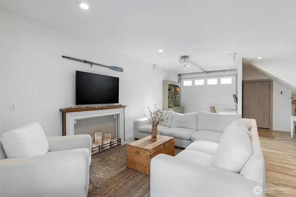 733 Fox Drive Fox Island WA 98333