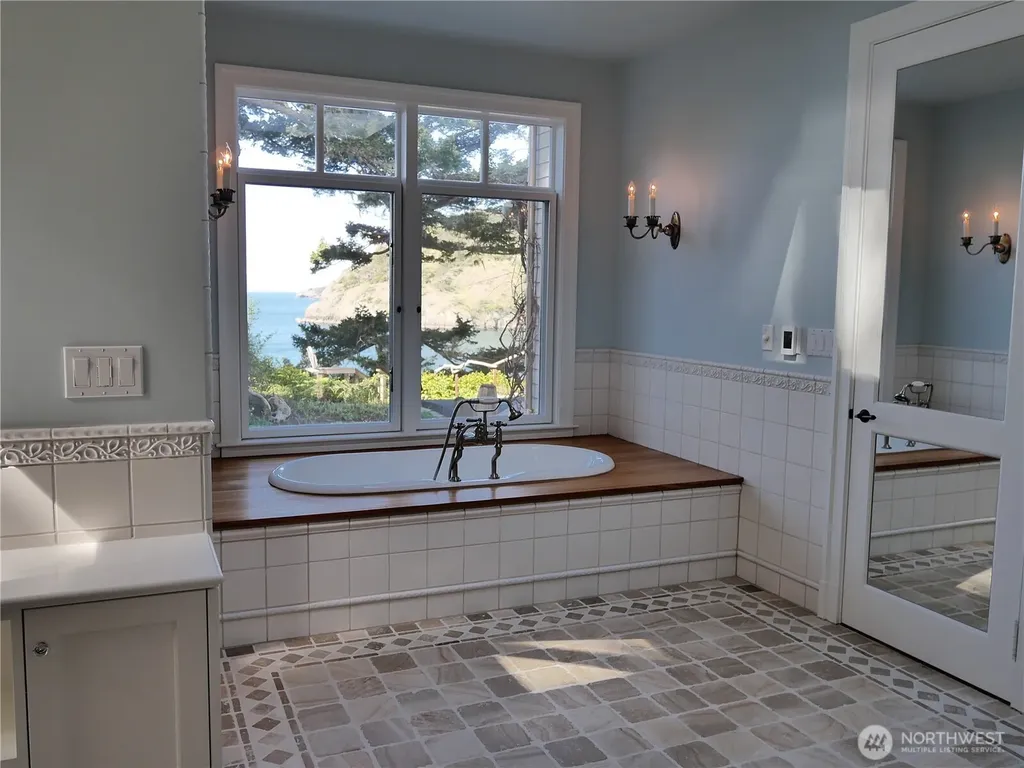 Lopez Island WA 98261